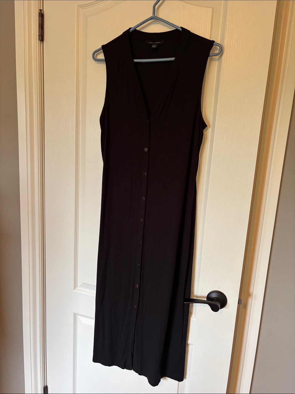 Banana Republic Black Sleeveless Button-Front Midi Dress